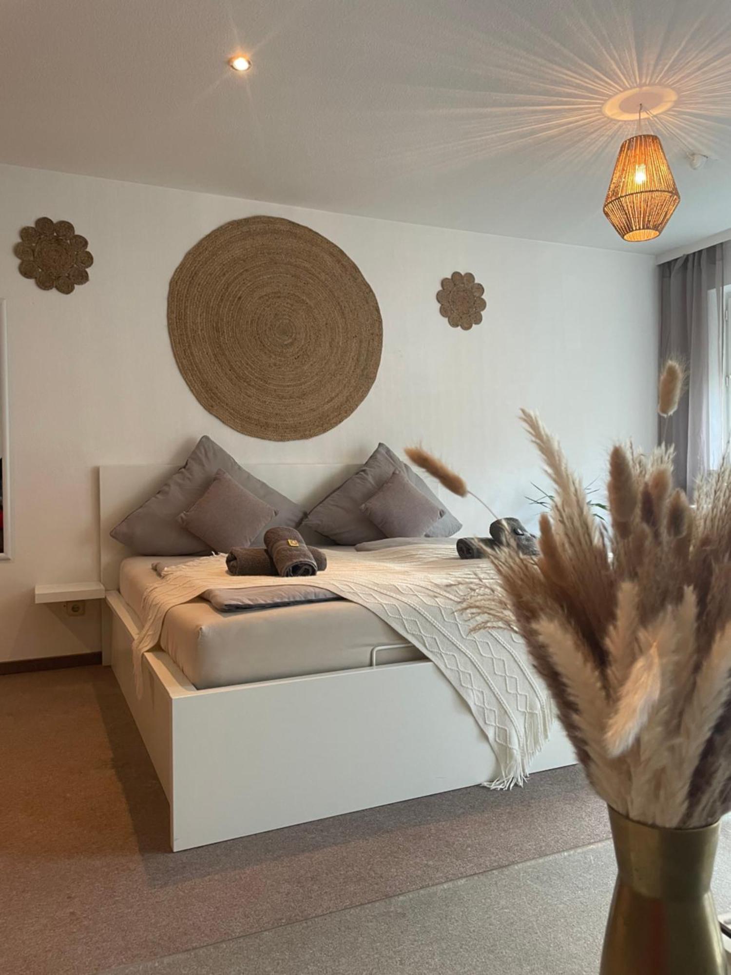Kingsize Bett Boho Apartment Mit Tiefgarage Naehe Salzburg 프라일라싱 외부 사진